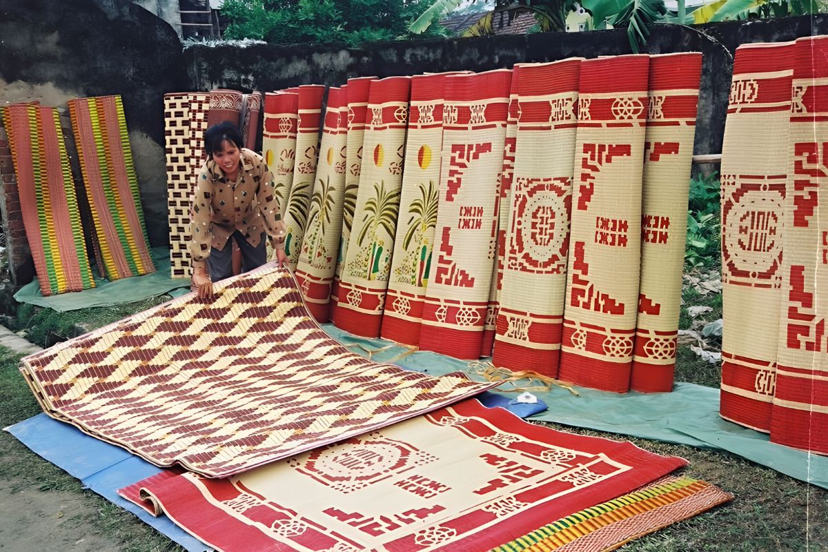 Hới Mat Weaving Village nearby Infinity Sea Hung Yen(Thai Binh) 